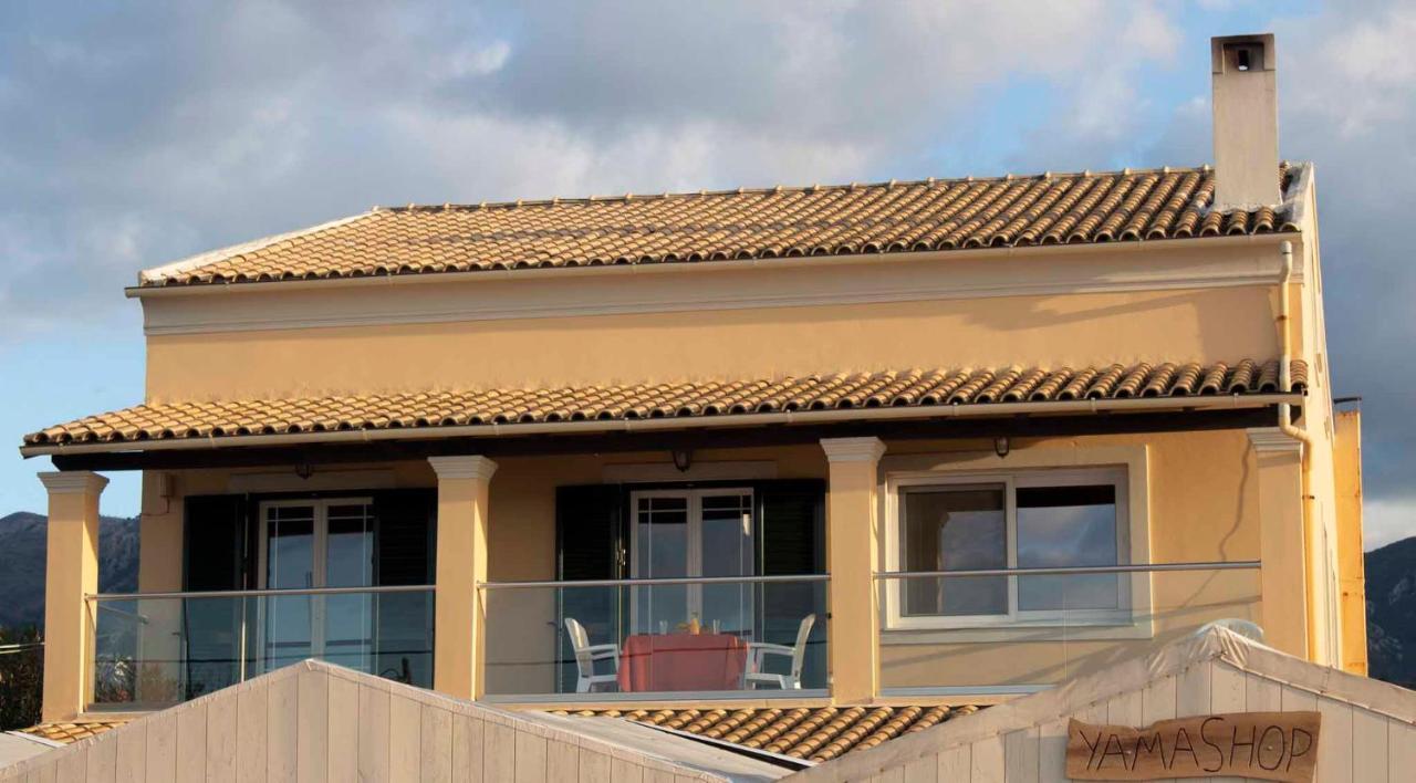 Frosos Beachfront Maisonette Acharavi อาคาราวี ภายนอก รูปภาพ